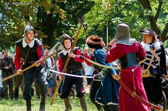 Potop szwedzki, Cud nad Wisłą 1920, popisy ułanów. Trwa IV Odyseja Historyczna