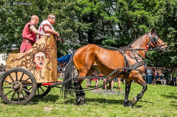 Potop szwedzki, Cud nad Wisłą 1920, popisy ułanów. Trwa IV Odyseja Historyczna