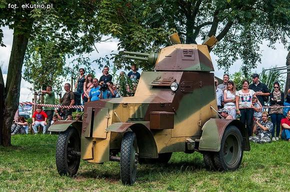 Potop szwedzki, Cud nad Wisłą 1920, popisy ułanów. Trwa IV Odyseja Historyczna
