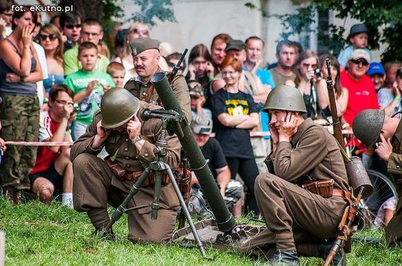 Potop szwedzki, Cud nad Wisłą 1920, popisy ułanów. Trwa IV Odyseja Historyczna