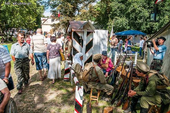 Potop szwedzki, Cud nad Wisłą 1920, popisy ułanów. Trwa IV Odyseja Historyczna
