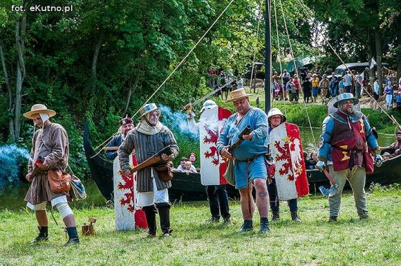 Potop szwedzki, Cud nad Wisłą 1920, popisy ułanów. Trwa IV Odyseja Historyczna