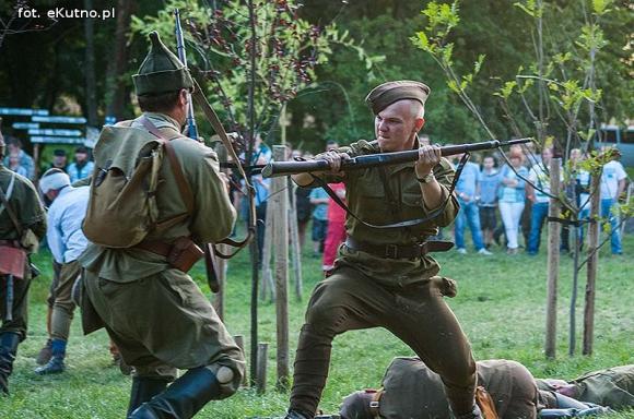 Potop szwedzki, Cud nad Wisłą 1920, popisy ułanów. Trwa IV Odyseja Historyczna