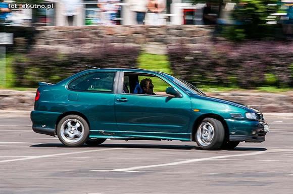  Tomasz Cieślak wygrał rajd na Placu Wolności