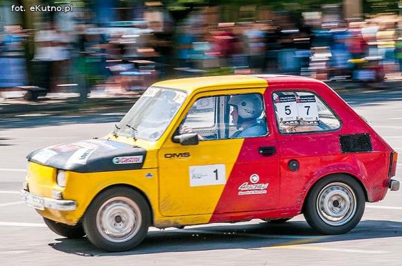  Tomasz Cieślak wygrał rajd na Placu Wolności