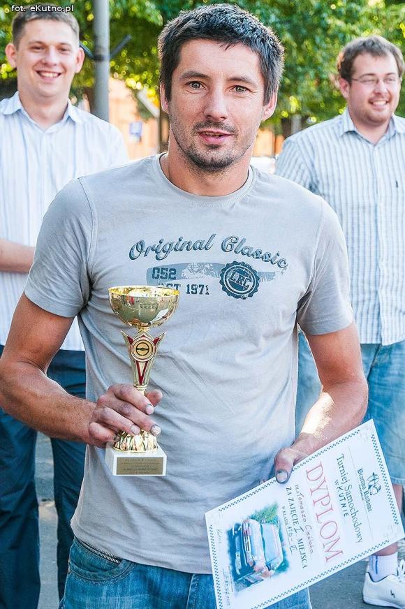  Tomasz Cieślak wygrał rajd na Placu Wolności