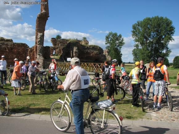 Julita Szczepankiewicz: Krośniewiccy rowerzyści w Besiekierach