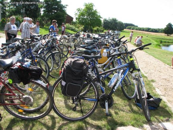 Julita Szczepankiewicz: Krośniewiccy rowerzyści w Besiekierach