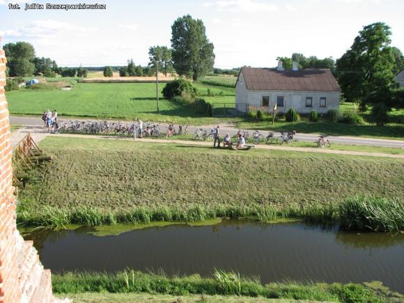 Julita Szczepankiewicz: Krośniewiccy rowerzyści w Besiekierach