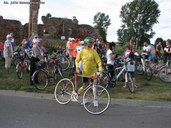 Julita Szczepankiewicz: Krośniewiccy rowerzyści w Besiekierach