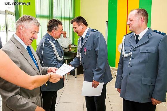 Pod skrzydłami św. Michała Archanioła - sto lat dla naszych policjantów