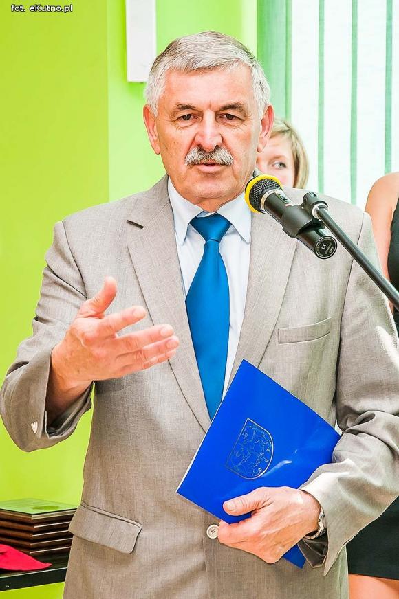 Pod skrzydłami św. Michała Archanioła - sto lat dla naszych policjantów