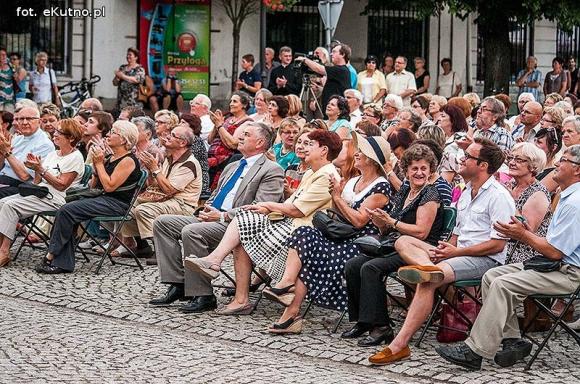 IV Letni Festiwal Muzyczny otwarty w piękny letni wieczór