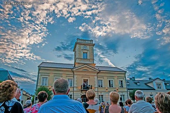IV Letni Festiwal Muzyczny otwarty w piękny letni wieczór