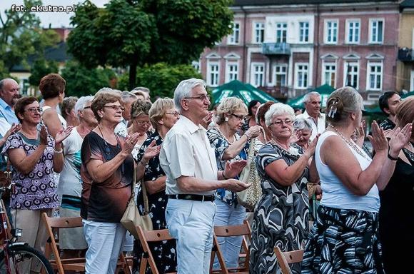 IV Letni Festiwal Muzyczny otwarty w piękny letni wieczór