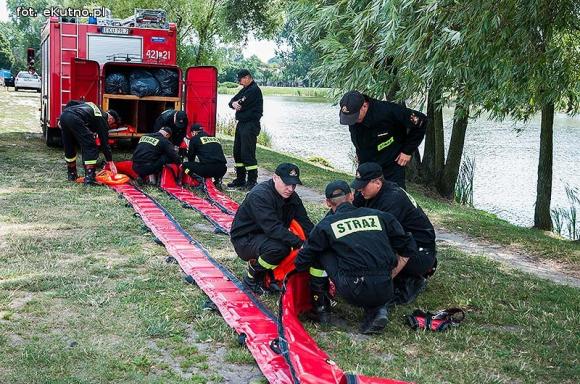 Zajęcia ratownictwa ekologiczno-chemicznego na kutnowskim zalewie