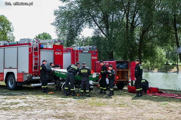 Zajęcia ratownictwa ekologiczno-chemicznego na kutnowskim zalewie