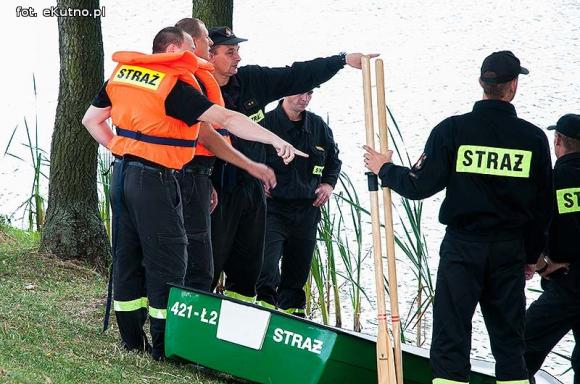 Zajęcia ratownictwa ekologiczno-chemicznego na kutnowskim zalewie