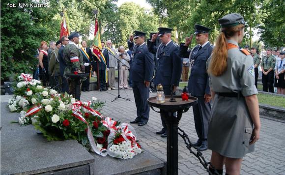 Oddali hołd powstańcom