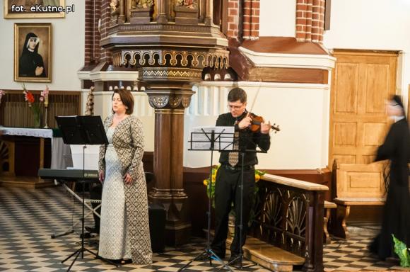  Muzyką przynieśli nadzieję