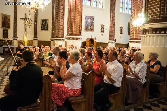  Muzyką przynieśli nadzieję