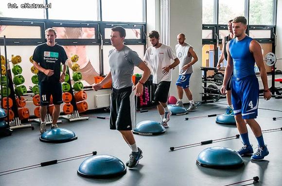 Koszykarze KKS Pro-Basket Kutno na zajęciach Magic Bar