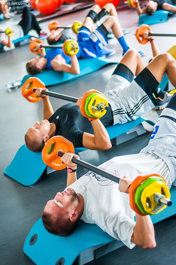 Koszykarze KKS Pro-Basket Kutno na zajęciach Magic Bar