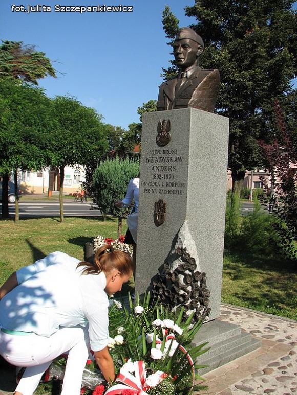 Krośniewice uczciły urodziny generała Andersa