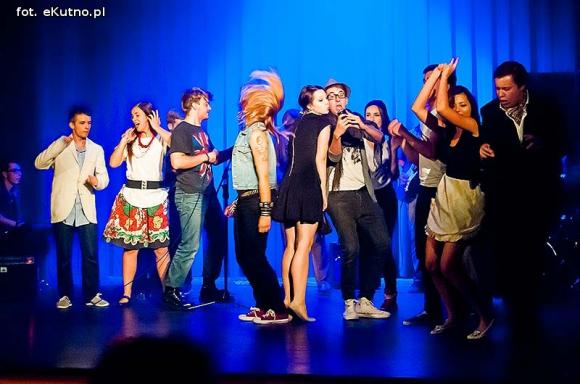 Metalowiec Jędrek usidlił Kaśkę żyletę