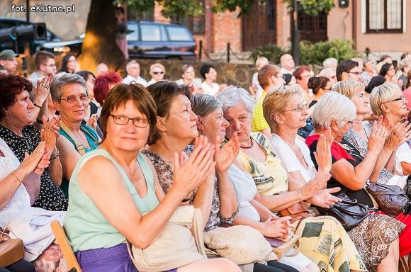 Kutno ma też uroczy skwer. Festiwalowy wieczór operetkowy