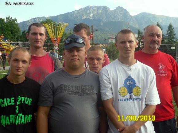 Koszykarze i lekkoatleci na obozie sportowym