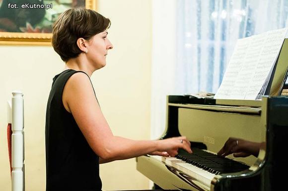 Wieczór z muzyką poważną na wesoło