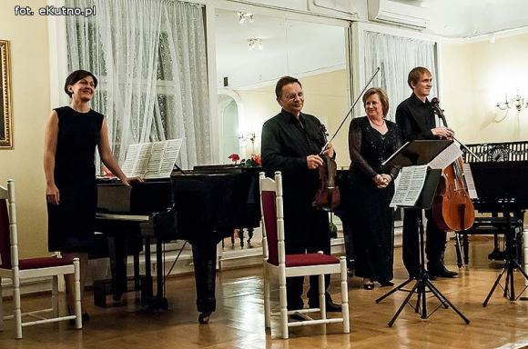 Wieczór z muzyką poważną na wesoło