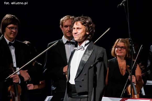 Dosięgnąć gwiazd...Nie ma sztuki bez mecenasów