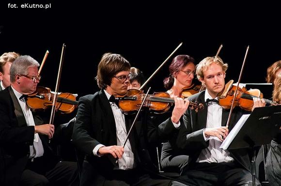 Dosięgnąć gwiazd...Nie ma sztuki bez mecenasów