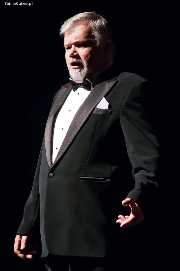 Dosięgnąć gwiazd...Nie ma sztuki bez mecenasów