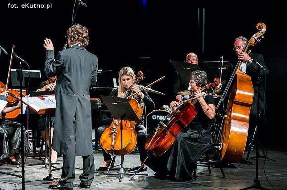 Dosięgnąć gwiazd...Nie ma sztuki bez mecenasów