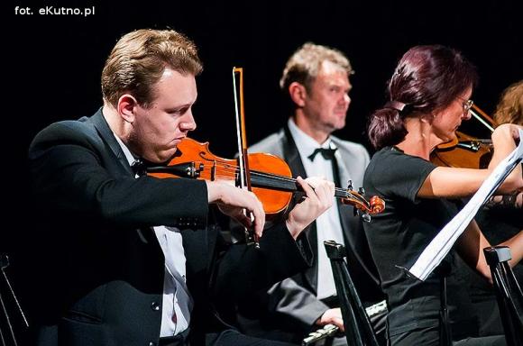 Dosięgnąć gwiazd...Nie ma sztuki bez mecenasów