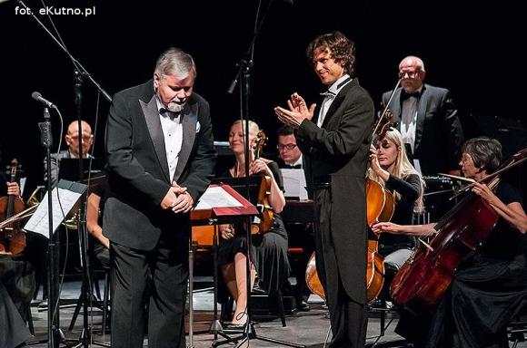 Dosięgnąć gwiazd...Nie ma sztuki bez mecenasów