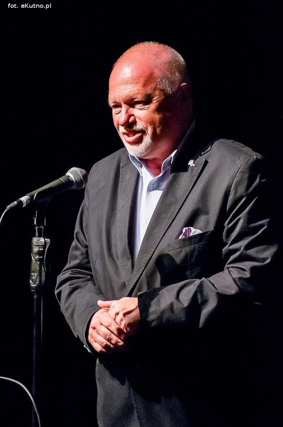 Dosięgnąć gwiazd...Nie ma sztuki bez mecenasów