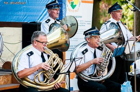 Ludowo na pikniku w Leszczynku