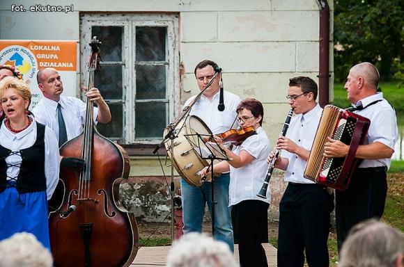 Ludowo na pikniku w Leszczynku