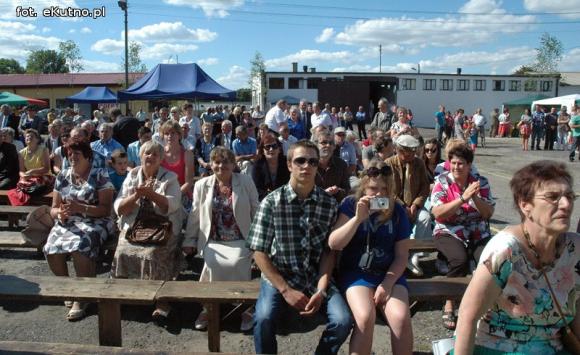 Chcę wyjechać na wieś, dojrzałe wiśnie z drzewa rwać... Dożynki w gminie Strzelce