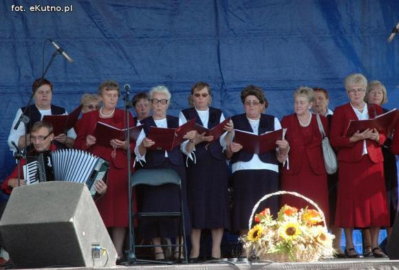 Chcę wyjechać na wieś, dojrzałe wiśnie z drzewa rwać... Dożynki w gminie Strzelce