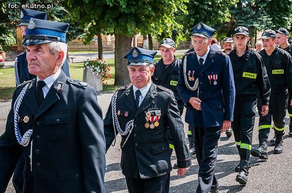  Zboża z pól sprzątnięte tradycja więc każe by godnie to uczcili wszyscy gospodarze