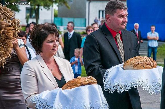  Zboża z pól sprzątnięte tradycja więc każe by godnie to uczcili wszyscy gospodarze