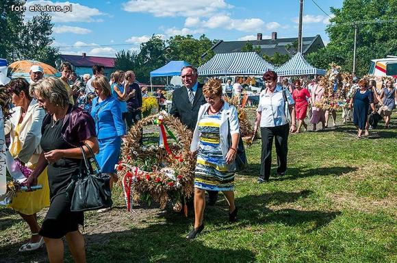  Zboża z pól sprzątnięte tradycja więc każe by godnie to uczcili wszyscy gospodarze