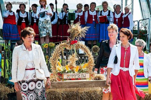  Zboża z pól sprzątnięte tradycja więc każe by godnie to uczcili wszyscy gospodarze