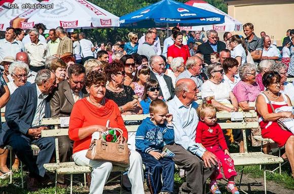  Zboża z pól sprzątnięte tradycja więc każe by godnie to uczcili wszyscy gospodarze