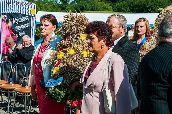  Zboża z pól sprzątnięte tradycja więc każe by godnie to uczcili wszyscy gospodarze